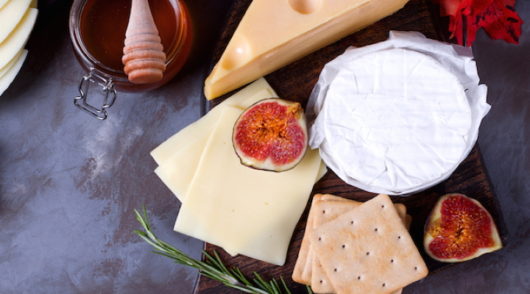 Image of cheese and crackers