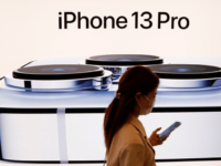 Apple warns of weak demand for iPhone 13 lineup
