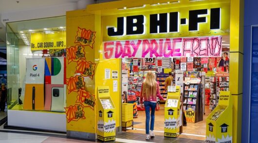 JB Hi-Fi store exterior