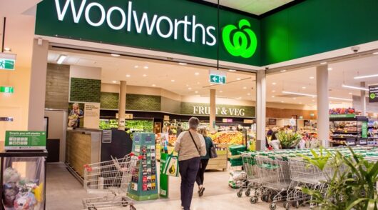 woolworths supermarket exterior