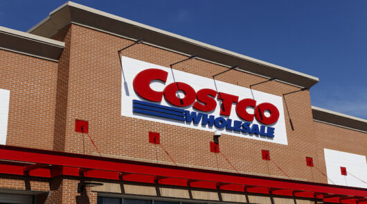 Image of Costco storefront.
