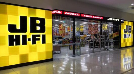 Image of JB Hi-Fi storefront.