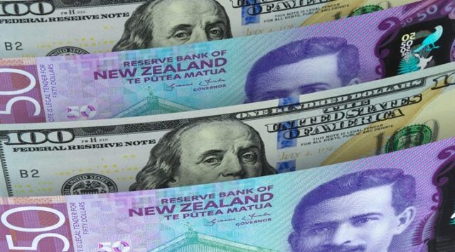 NZ and US dollar